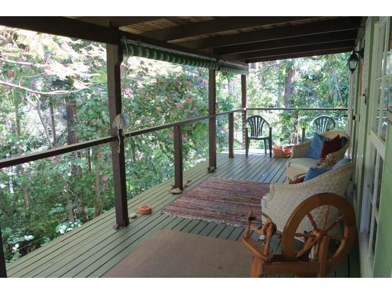 9 Crescent Road, Eumundi QLD 4562