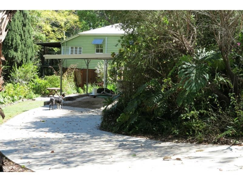 9 Crescent Road, Eumundi QLD 4562