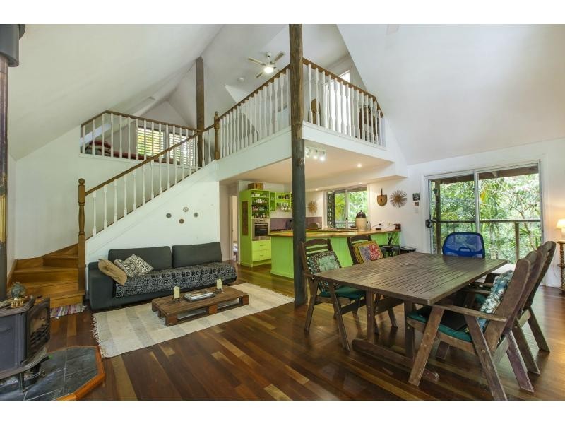 25 Cook Street, Eumundi QLD 4562