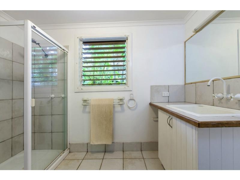 25 Cook Street, Eumundi QLD 4562
