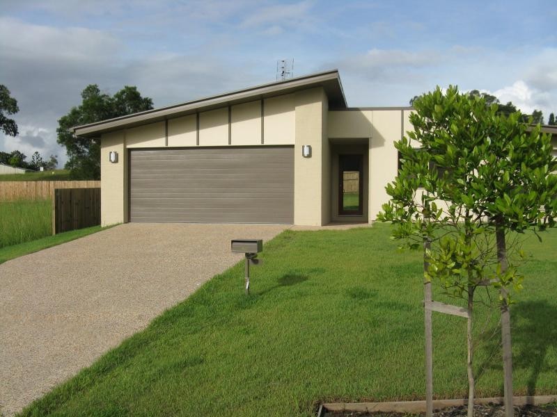 27 Burrell Avenue, Eumundi QLD 4562