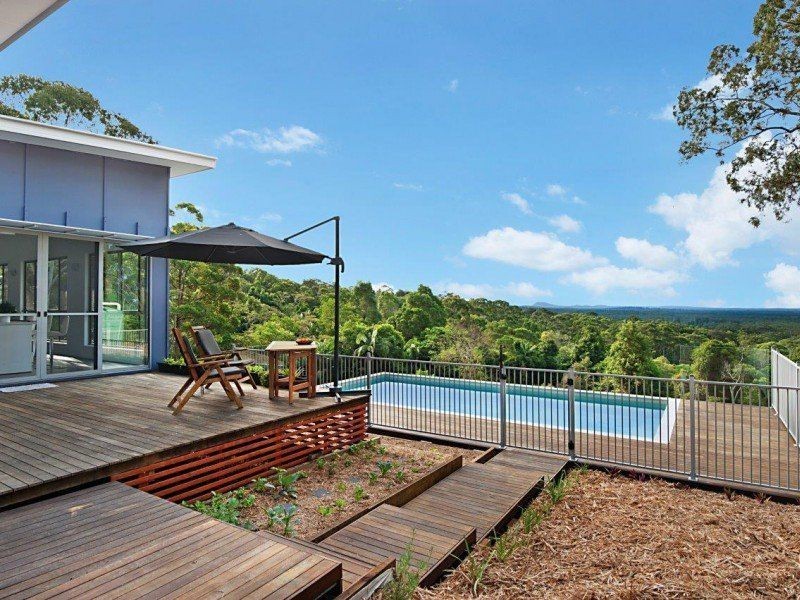 18 Clearview Drive, Lake Macdonald QLD 4563