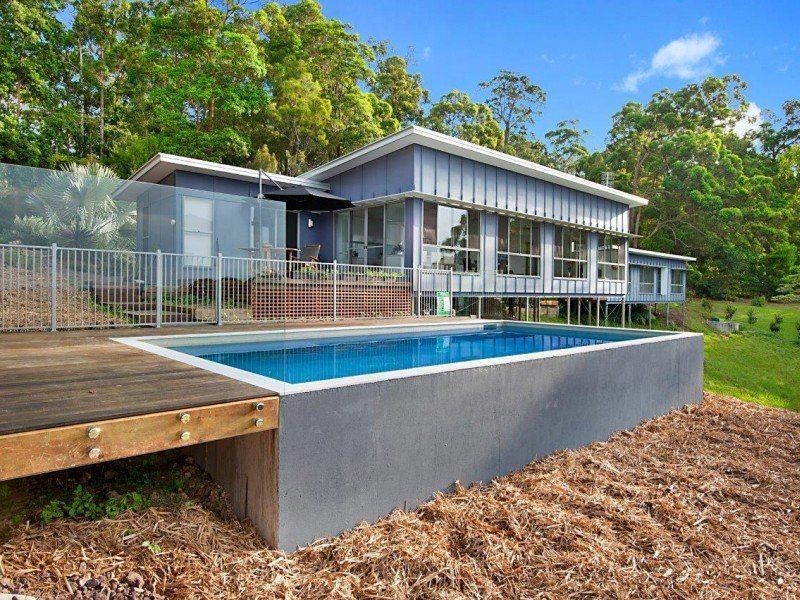 18 Clearview Drive, Lake Macdonald QLD 4563