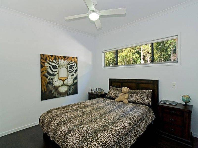 18 Clearview Drive, Lake Macdonald QLD 4563