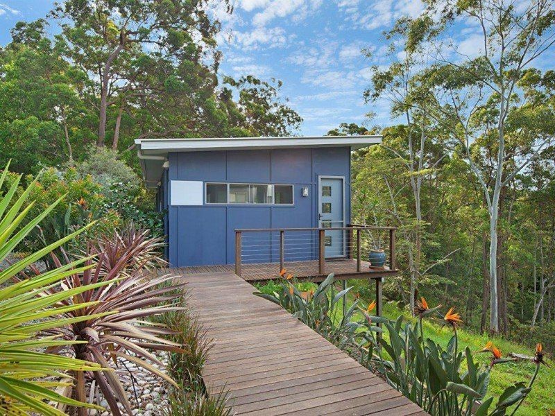 18 Clearview Drive, Lake Macdonald QLD 4563