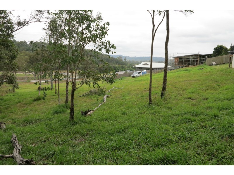 6 Racecourse Rise, Eumundi QLD 4562