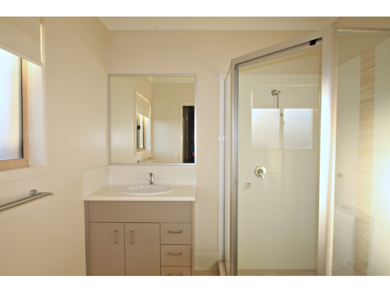 8 Viv Hull Avenue, Eumundi QLD 4562