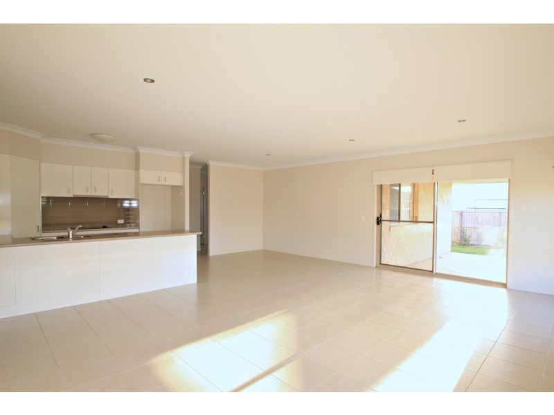 8 Viv Hull Avenue, Eumundi QLD 4562