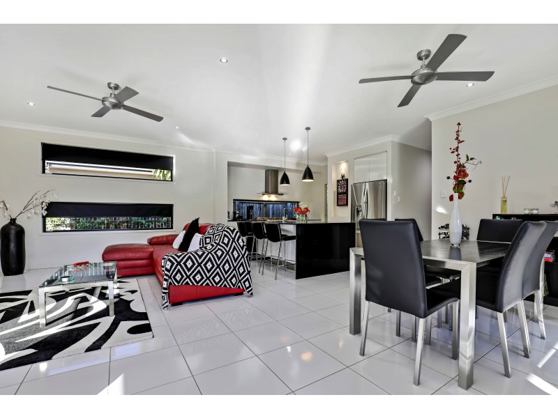 10 Miller Pl, Eumundi QLD 4562