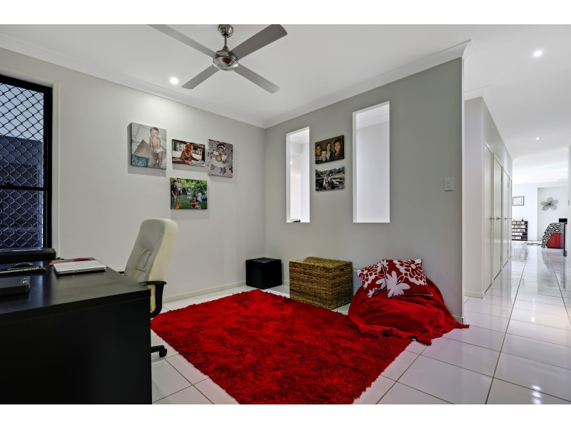10 Miller Pl, Eumundi QLD 4562