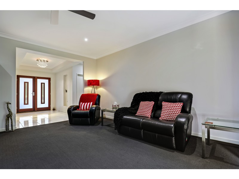 10 Miller Pl, Eumundi QLD 4562
