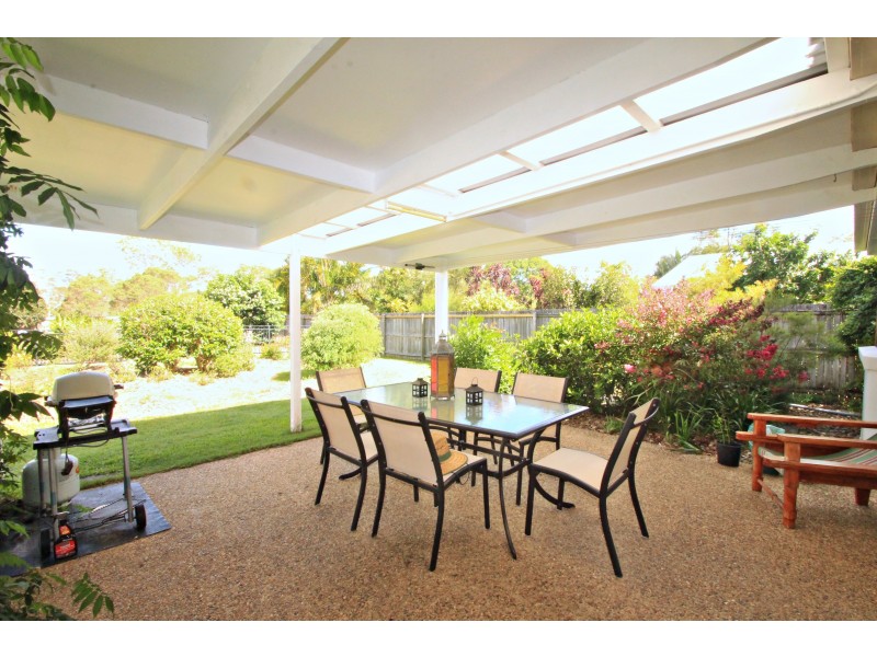 19 Pine St, Cooroy QLD 4563