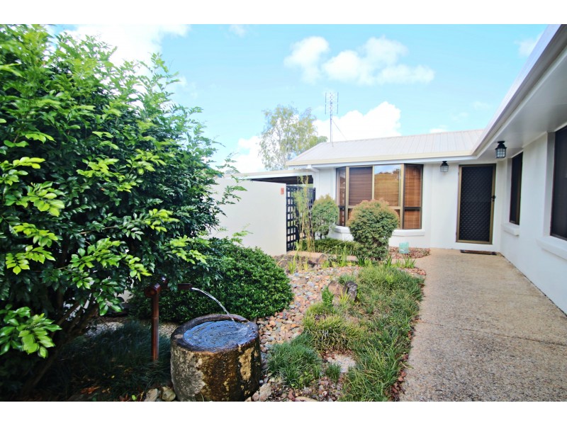 19 Pine St, Cooroy QLD 4563