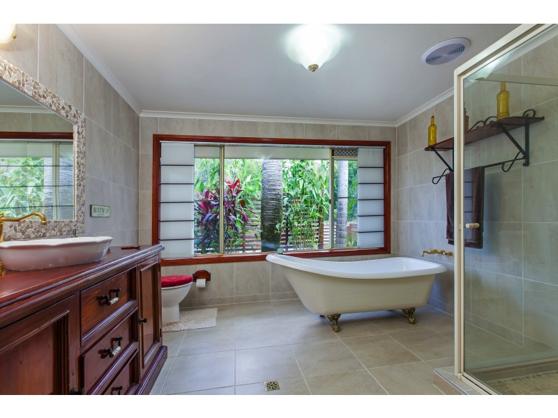 264 Sunrise Rd, Doonan QLD 4562
