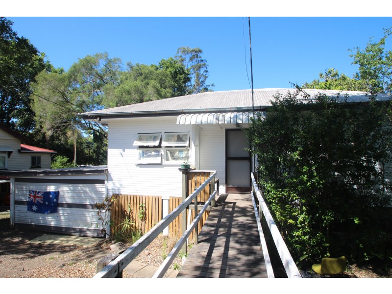 134 Memorial Dr, Eumundi QLD 4562