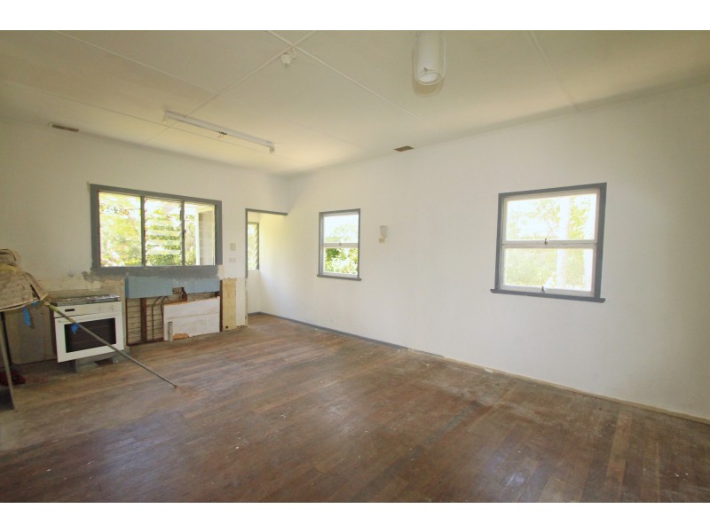 134 Memorial Dr, Eumundi QLD 4562