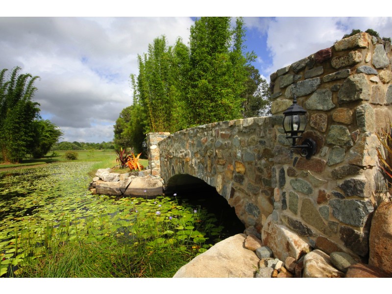 4 Flindersia Dr, Traveston QLD 4570