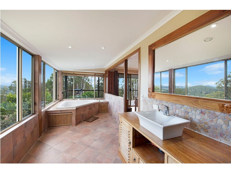 21 Outlook Dr, Ninderry QLD 4561