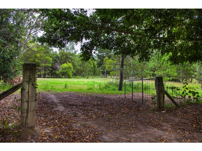 142 Sudholz Rd, Verrierdale QLD 4562