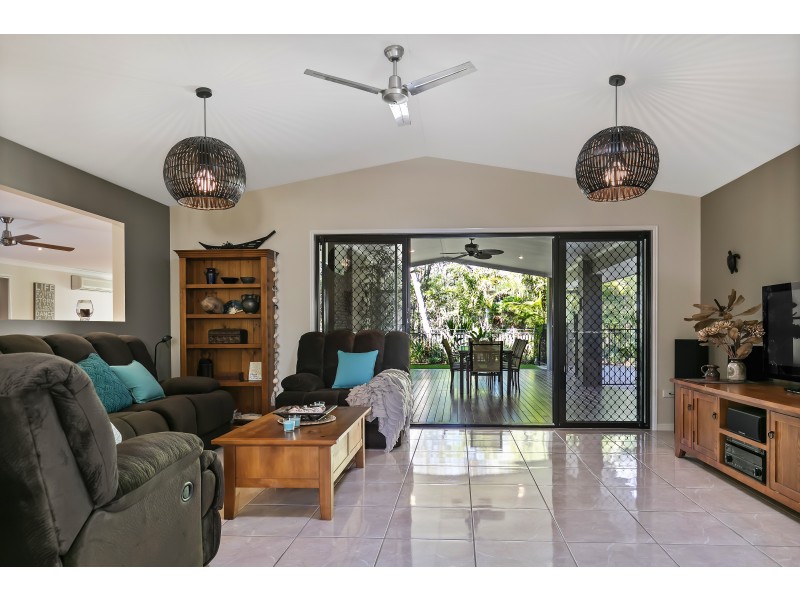 35 Sycamore Dr, Currimundi QLD 4551