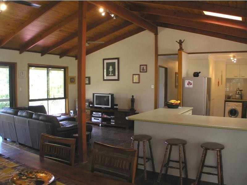 32 Country Road, Palmwoods QLD 4555