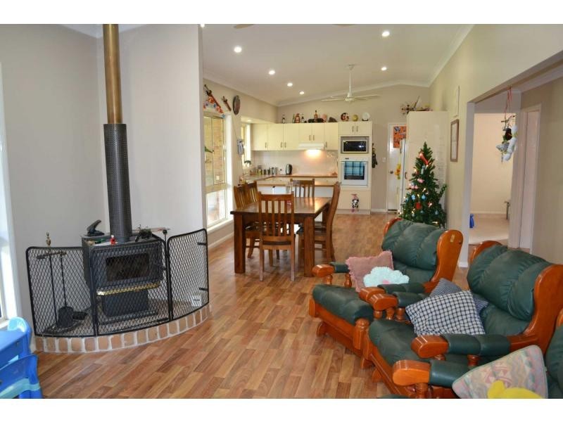 22 Mc Gilchrist Road, Eudlo QLD 4554