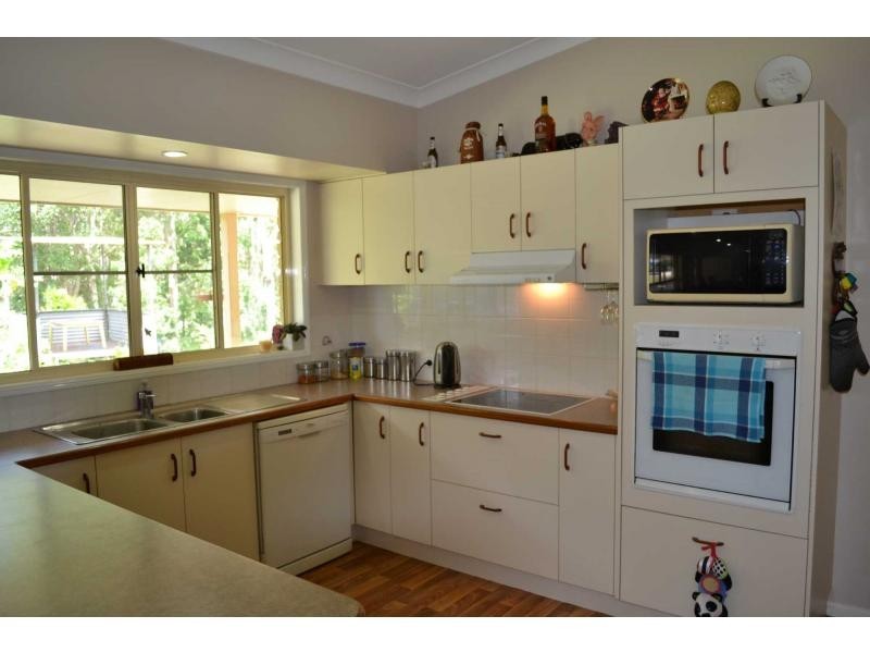 22 Mc Gilchrist Road, Eudlo QLD 4554