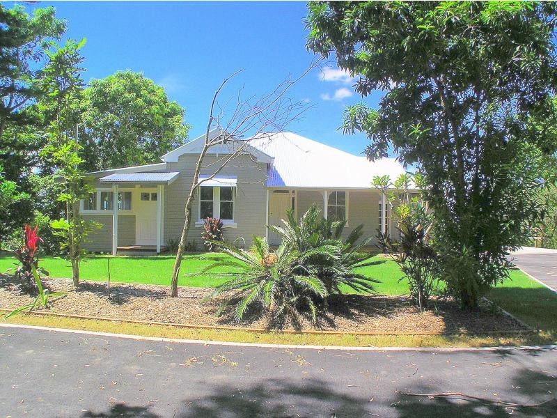 10 Buena Vista Road, Nambour QLD 4560