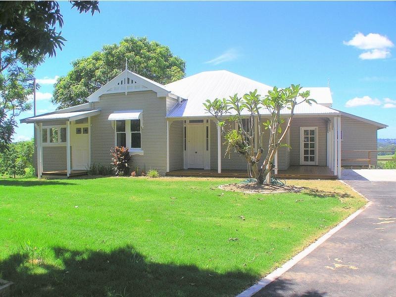 10 Buena Vista Road, Nambour QLD 4560