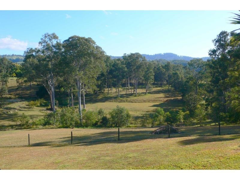 83 Simba Road, Woombye QLD 4559