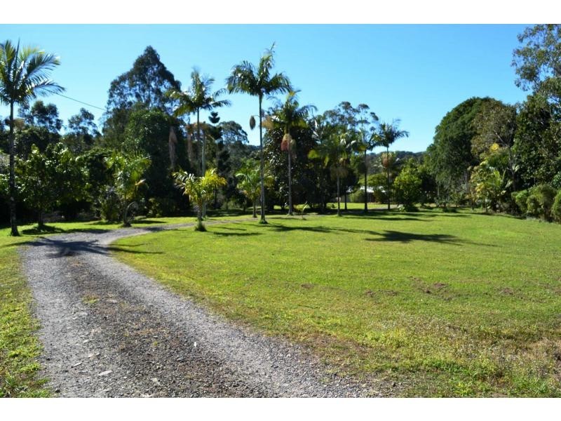 8 SHEKINAH Court, Woombye QLD 4559