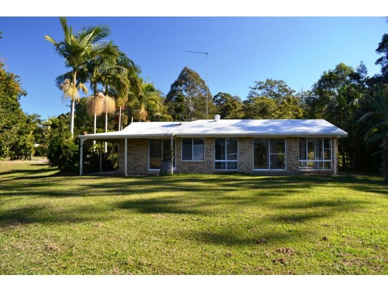 8 SHEKINAH Court, Woombye QLD 4559