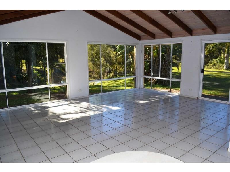 8 SHEKINAH Court, Woombye QLD 4559