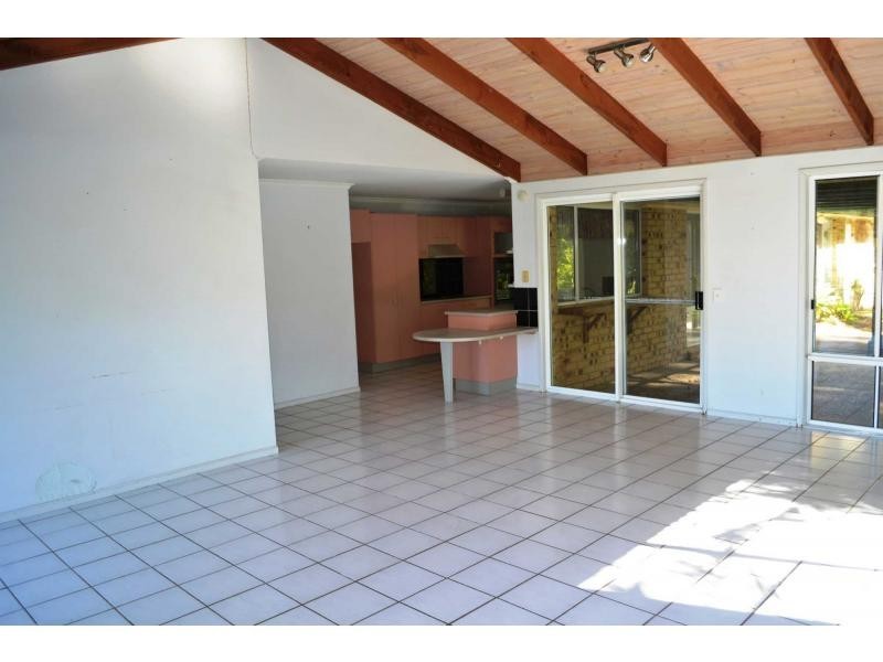 8 SHEKINAH Court, Woombye QLD 4559