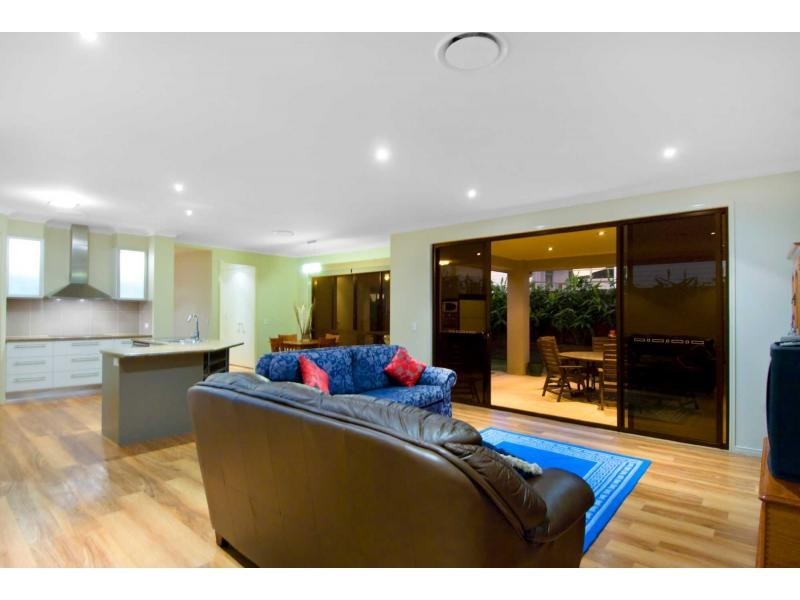 18 CURLEW Court, Maleny QLD 4552