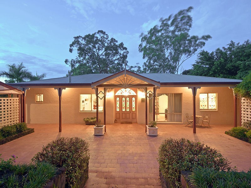 135 Chevallum School Road, Chevallum QLD 4555