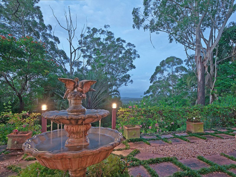 135 Chevallum School Road, Chevallum QLD 4555