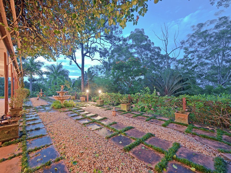 135 Chevallum School Road, Chevallum QLD 4555