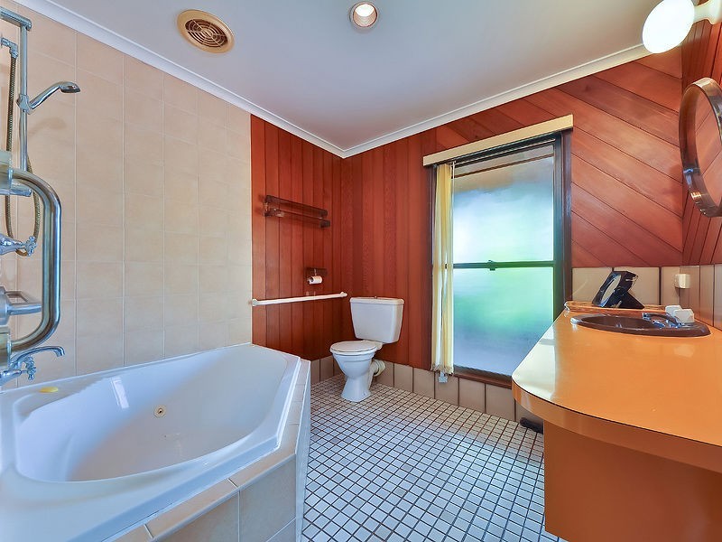 11 Aminga Court, Palmwoods QLD 4555