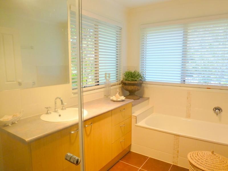 12 Bonaparte Place, Palmwoods QLD 4555