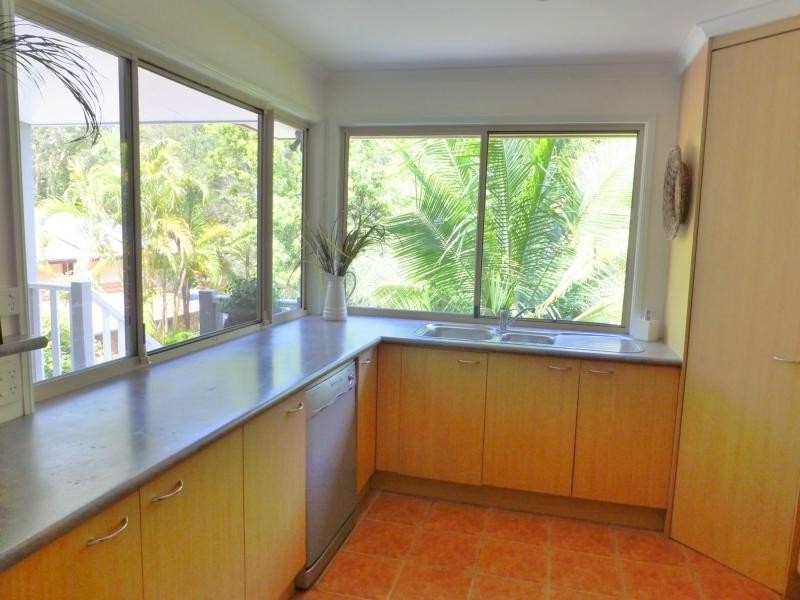 12 Bonaparte Place, Palmwoods QLD 4555