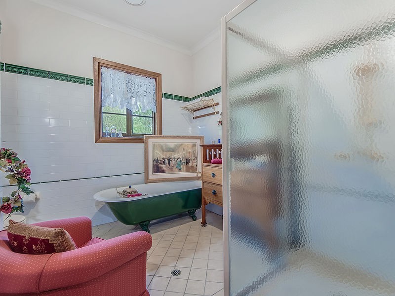 406 Blackall Range Road, Woombye QLD 4559