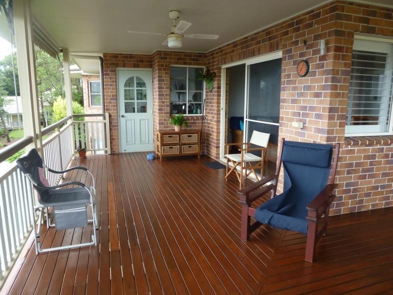 5 Albatross Avenue, Nambour QLD 4560