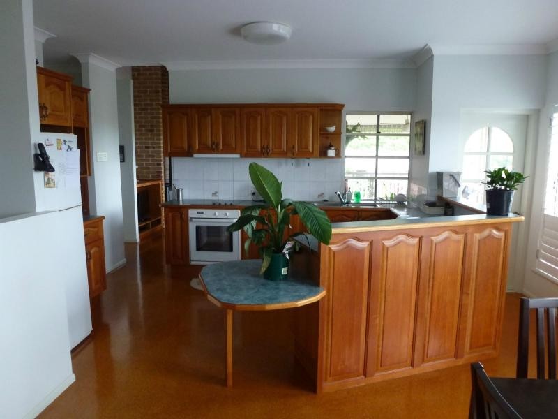 5 Albatross Avenue, Nambour QLD 4560
