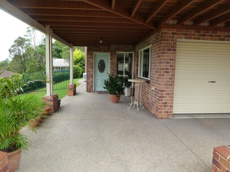 5 Albatross Avenue, Nambour QLD 4560