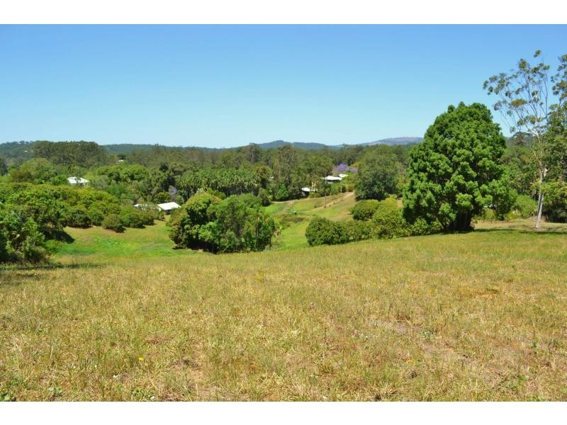 63 Hardings Road, Hunchy QLD 4555