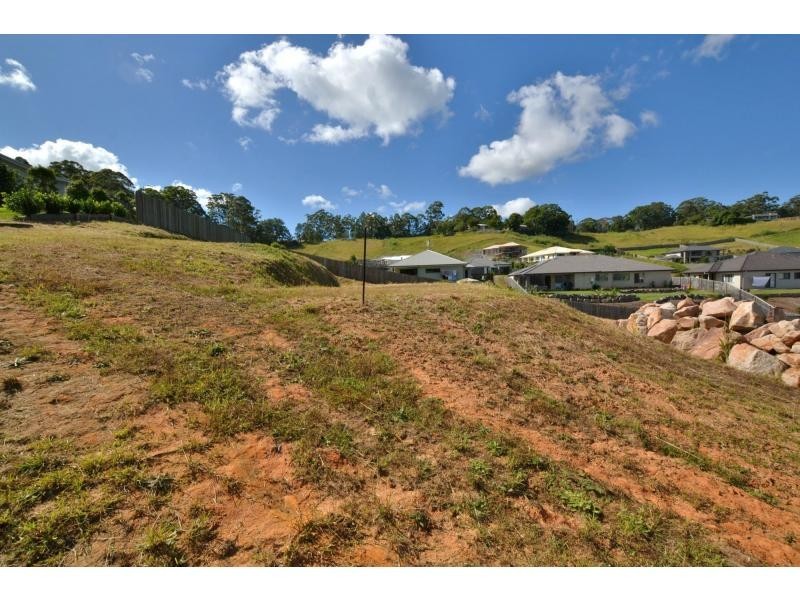 10 Lewis Place, Woombye QLD 4559