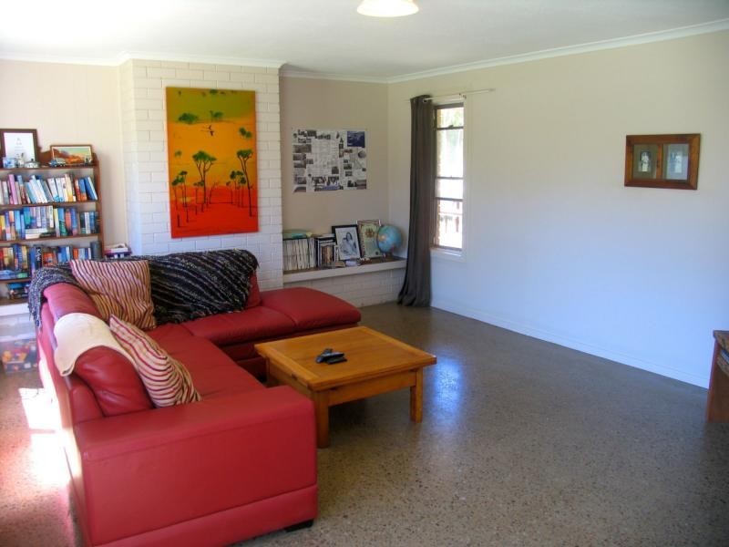 1A Lornal Court, Mooloolah Valley QLD 4553