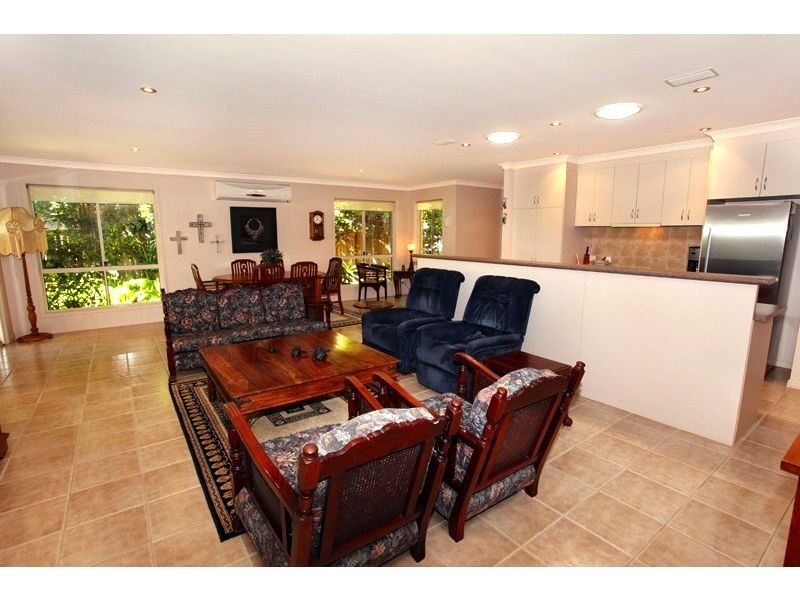 6 Red Ash Court, Palmwoods QLD 4555