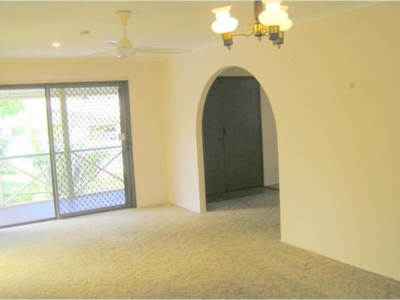 17 Hollygreen Crescent, Palmwoods QLD 4555